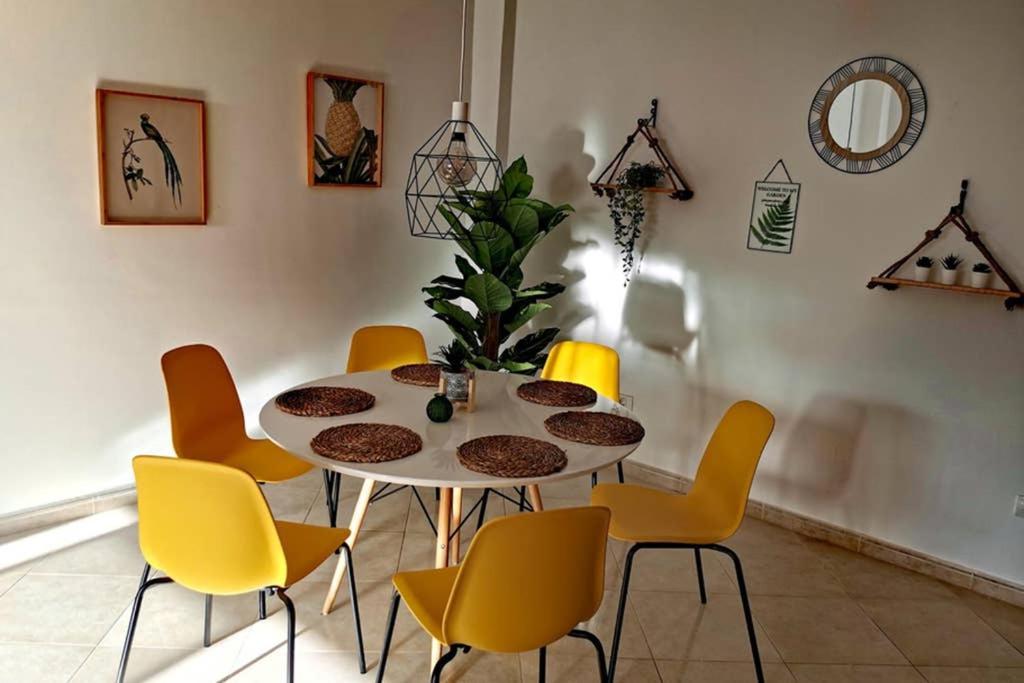 Centro De Corralejo Con Vistas A Isla De Lobos Villa Exteriör bild