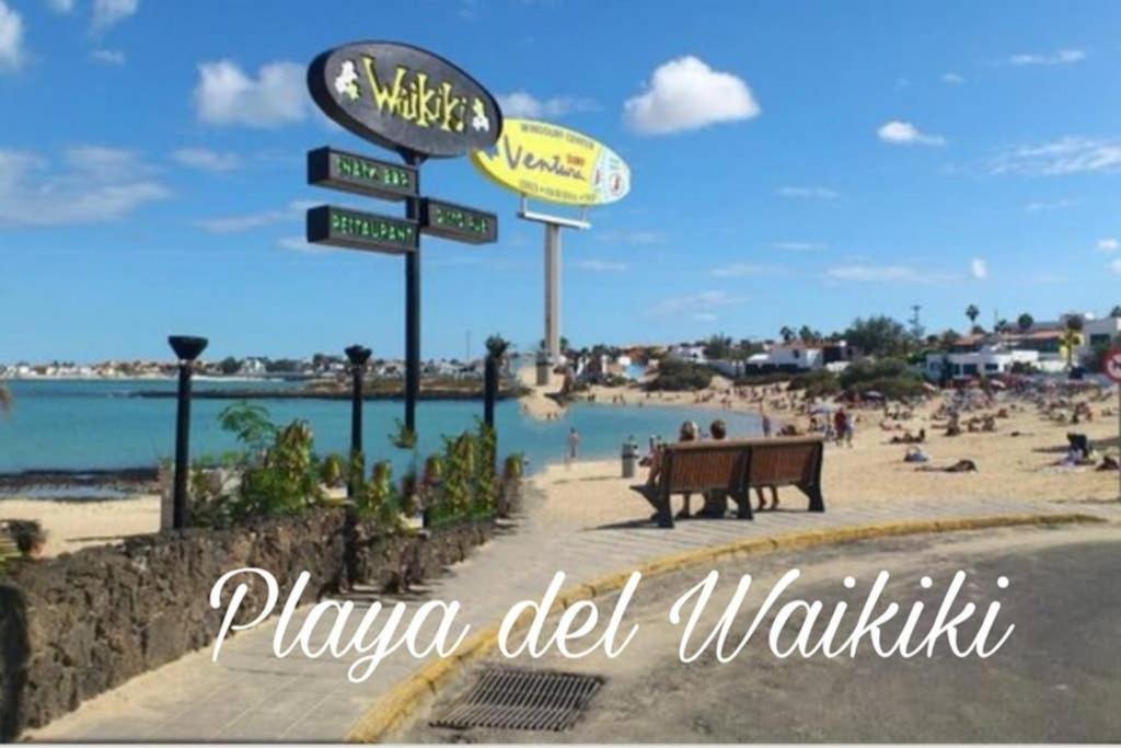 Centro De Corralejo Con Vistas A Isla De Lobos Villa Exteriör bild